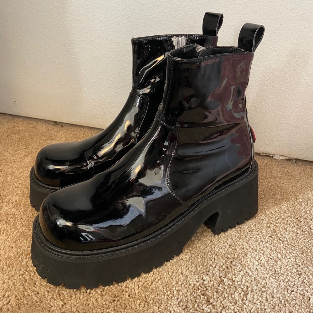 unif dada boots 🪐